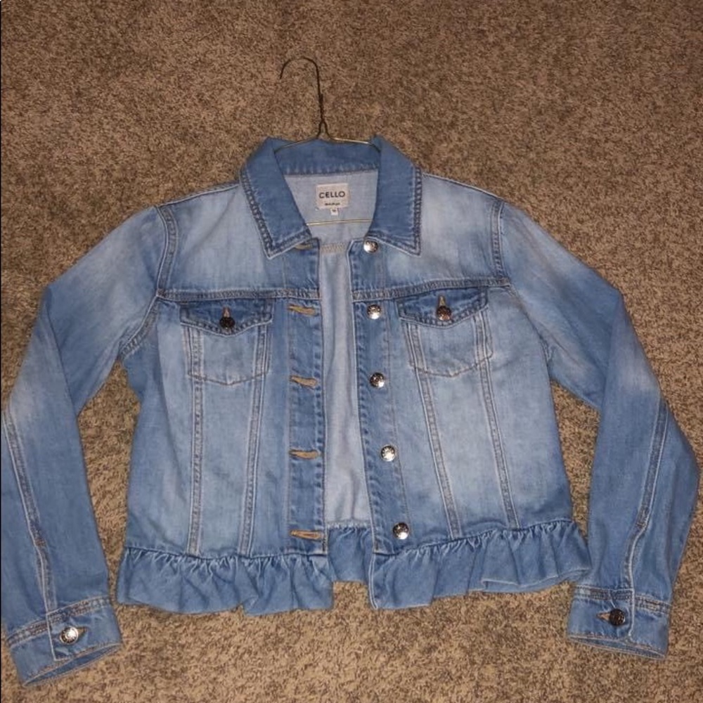 Cello Brand Ladies Cropped Jean Jacket